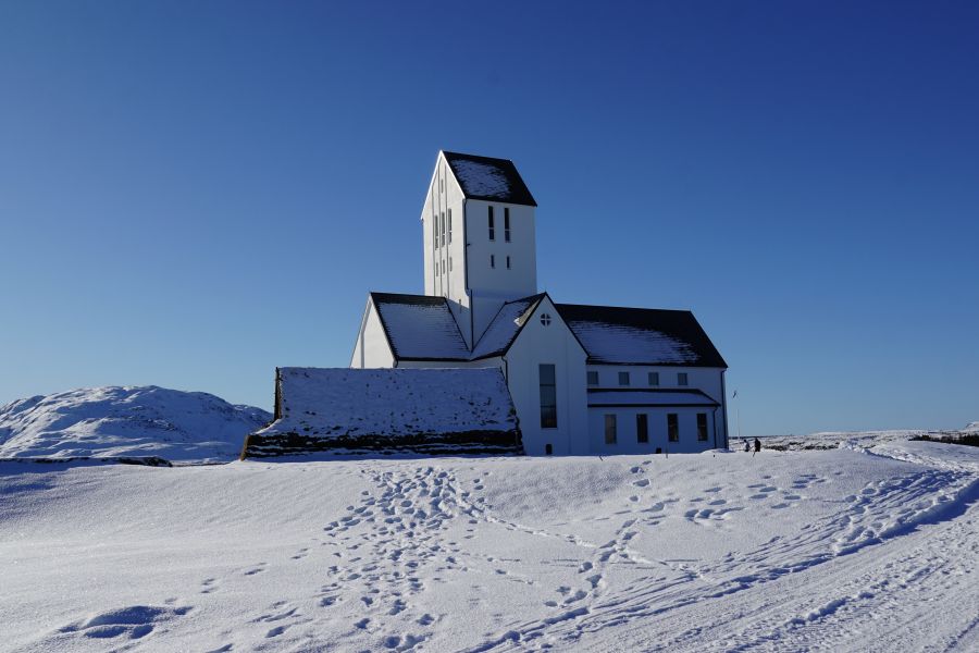 Islands Südküste im Winter bei Schnee