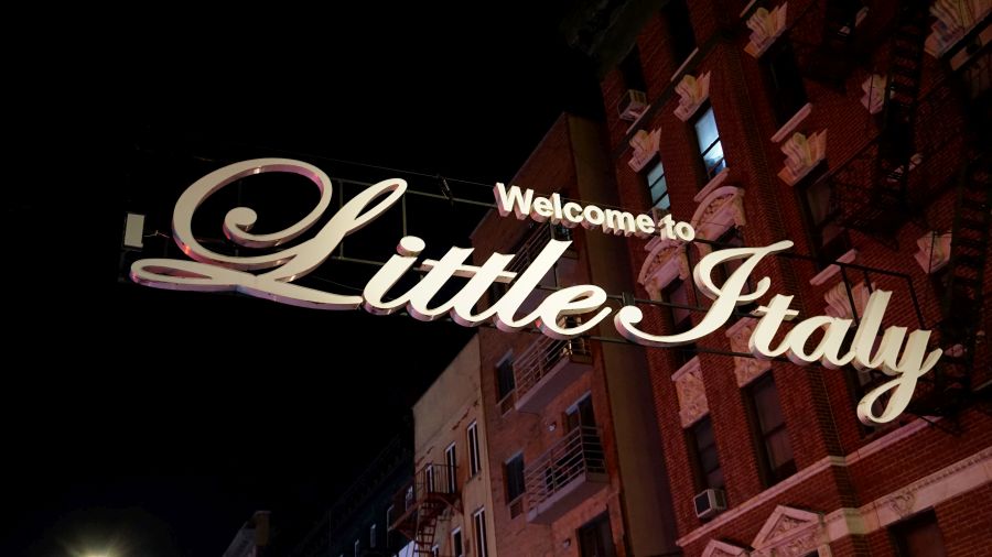 Little Italy in New York bei Nacht