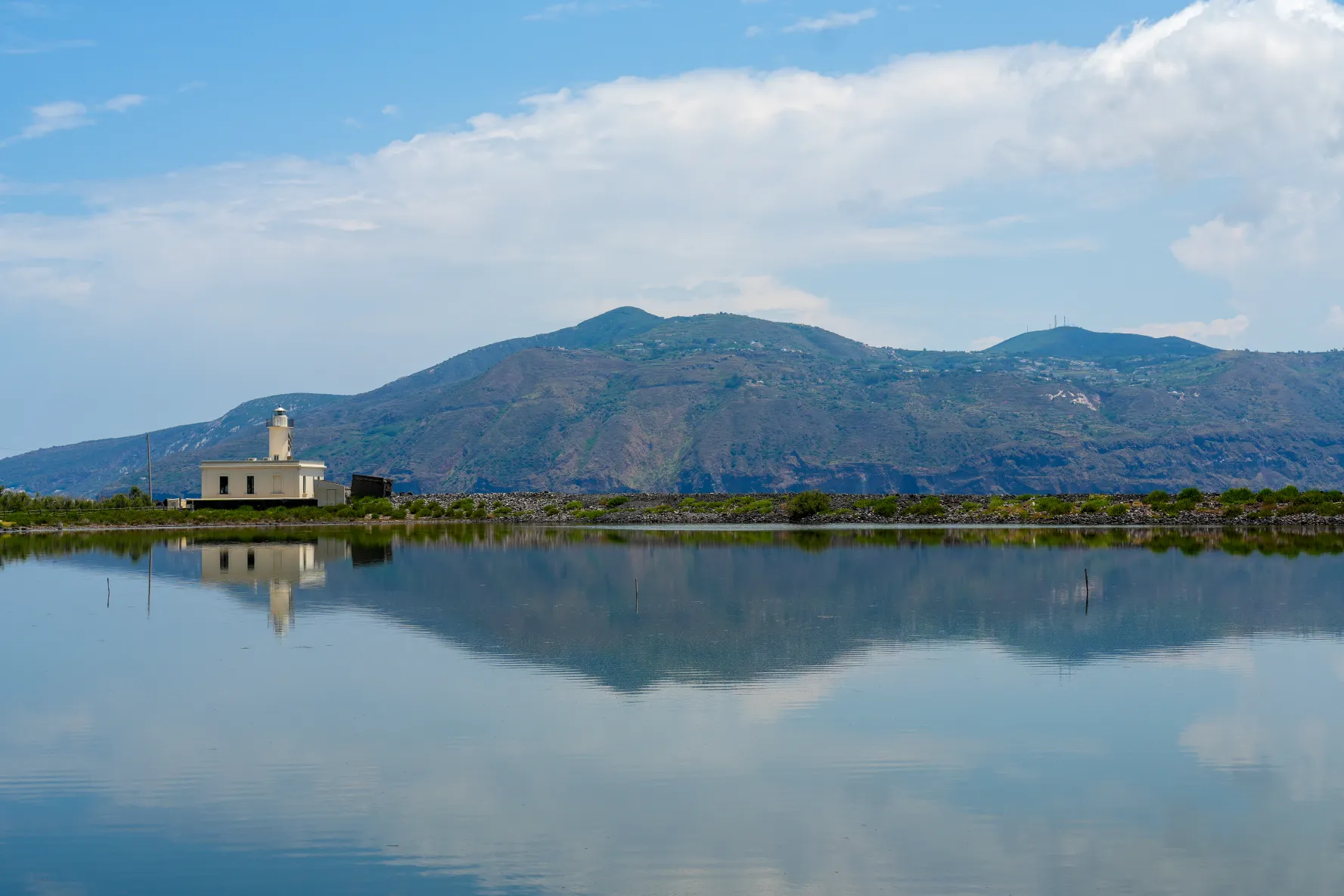 Salina: Ein grünes Paradies in Italien